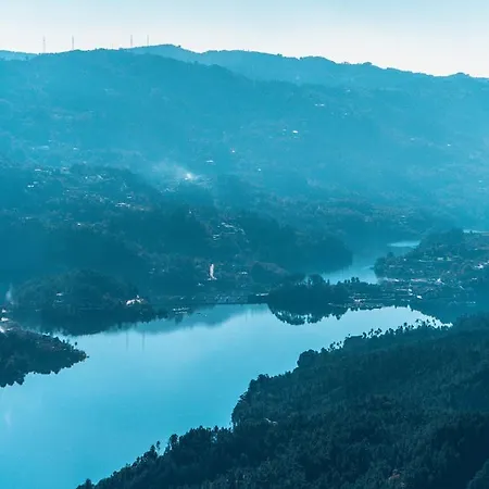 Casa Da Terra Nova - Gerês * Rio Caldo